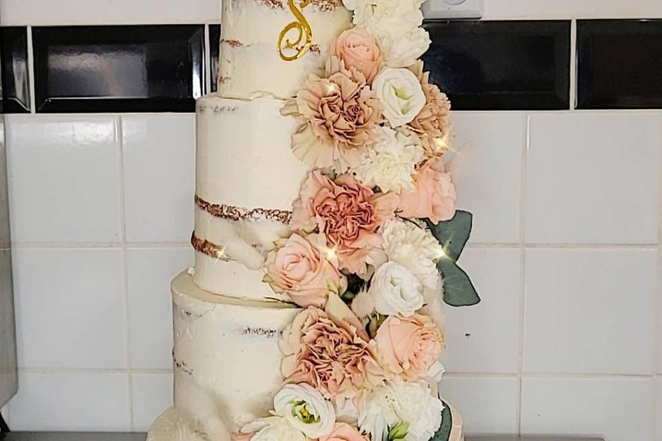 Nude cake