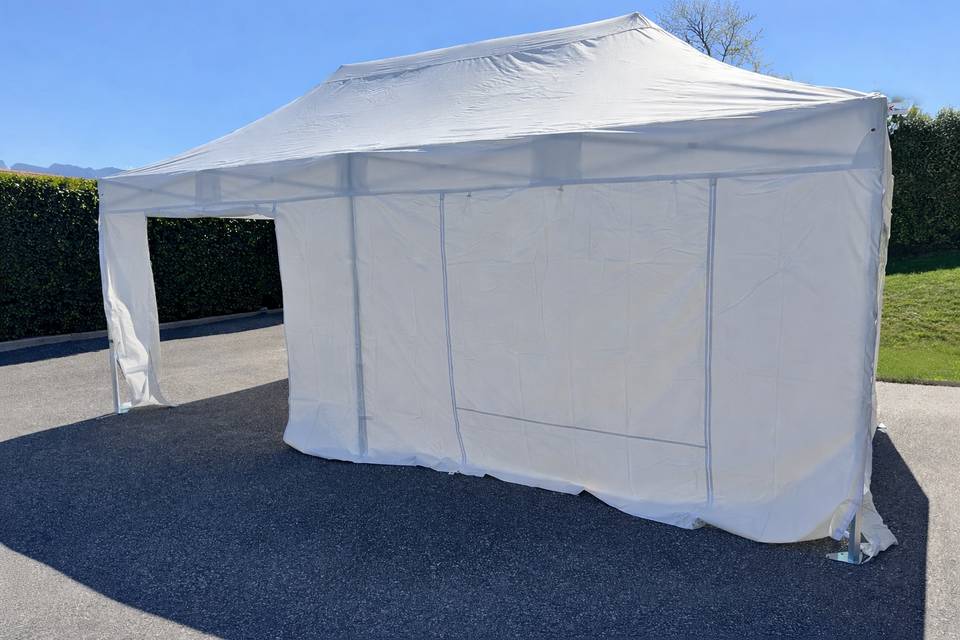 Barnum avec mur