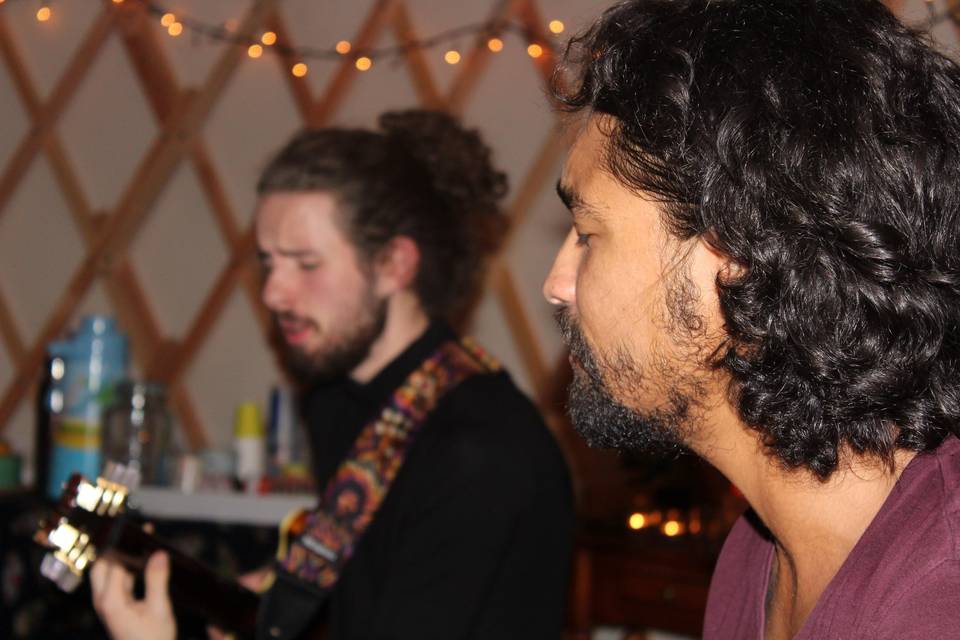 Duo WeSingingBob