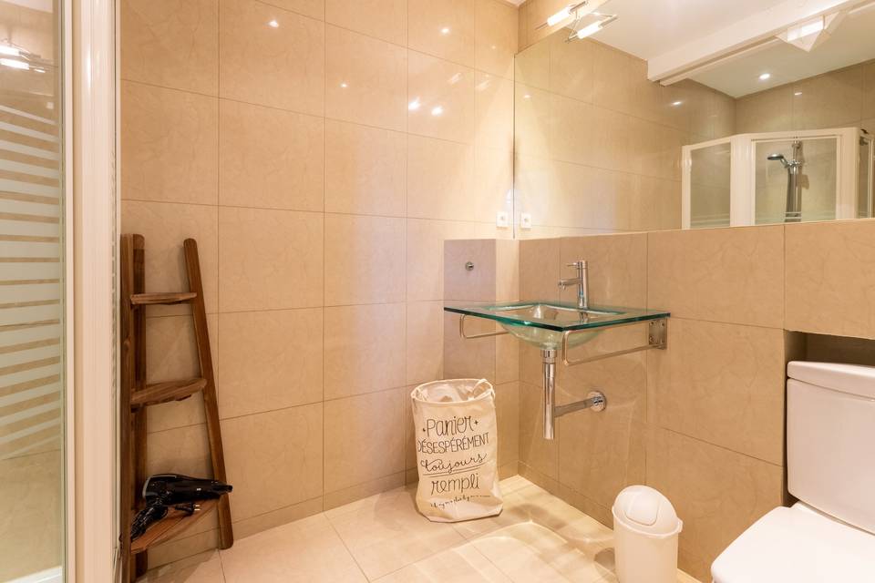 Salle d’eau 2 Le Cèdre