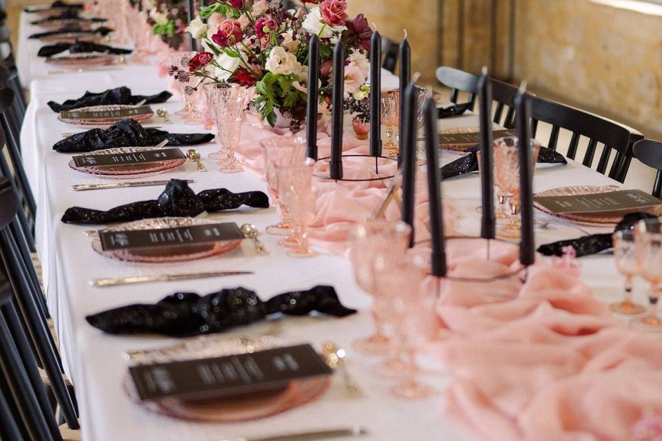 Décoration table rose et noir