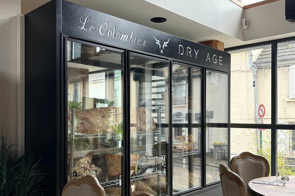 Le Colombier Steakhouse