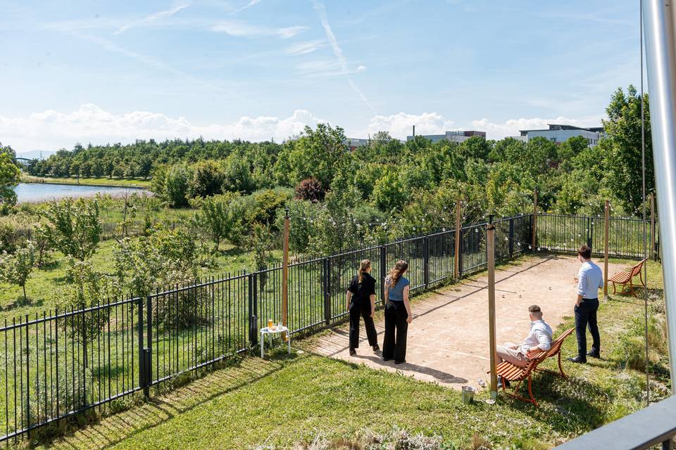 Jardin + espace pétanque