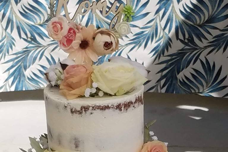 nudeCake floral