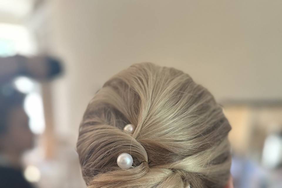 Chignon chic volume