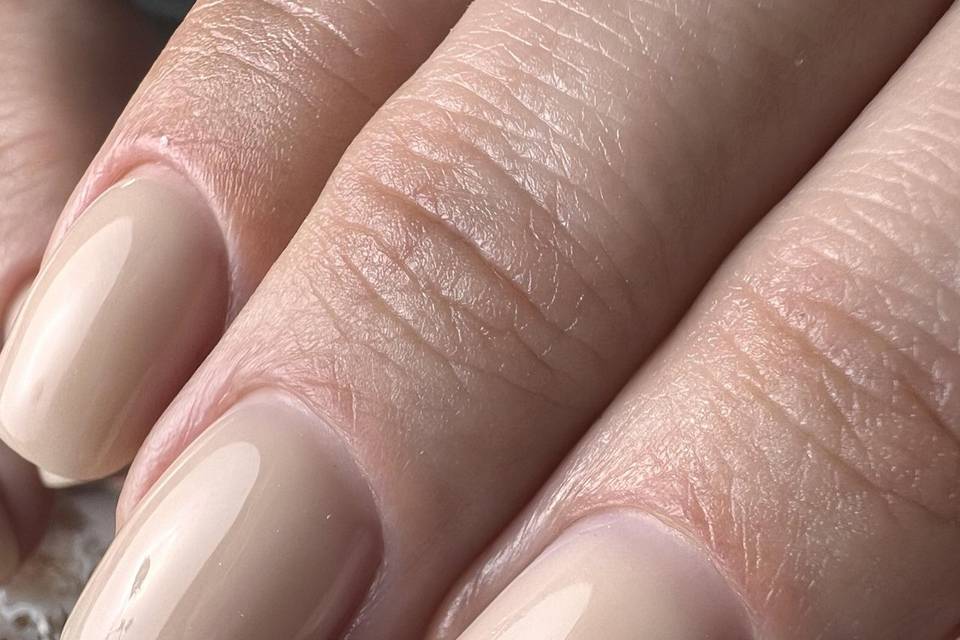 Manucure de la mariée