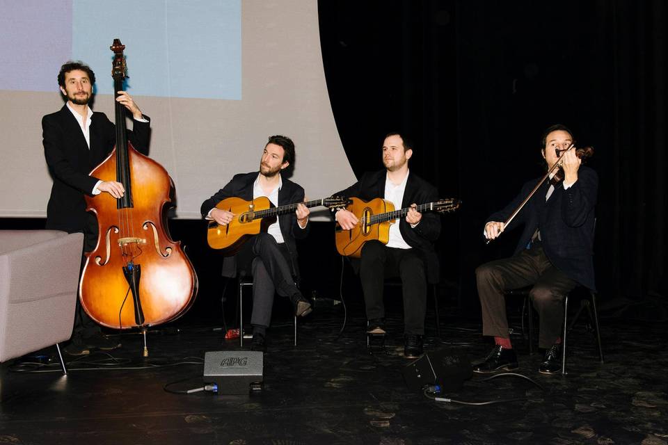 Quartet jazz manouche