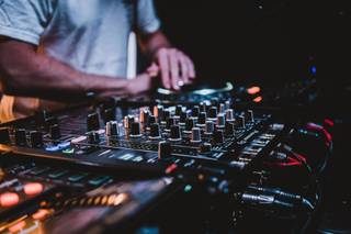 FB DJ