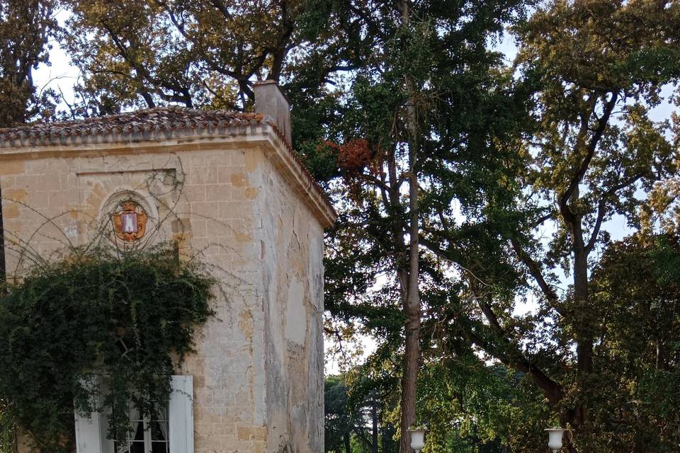 Mariage cour château