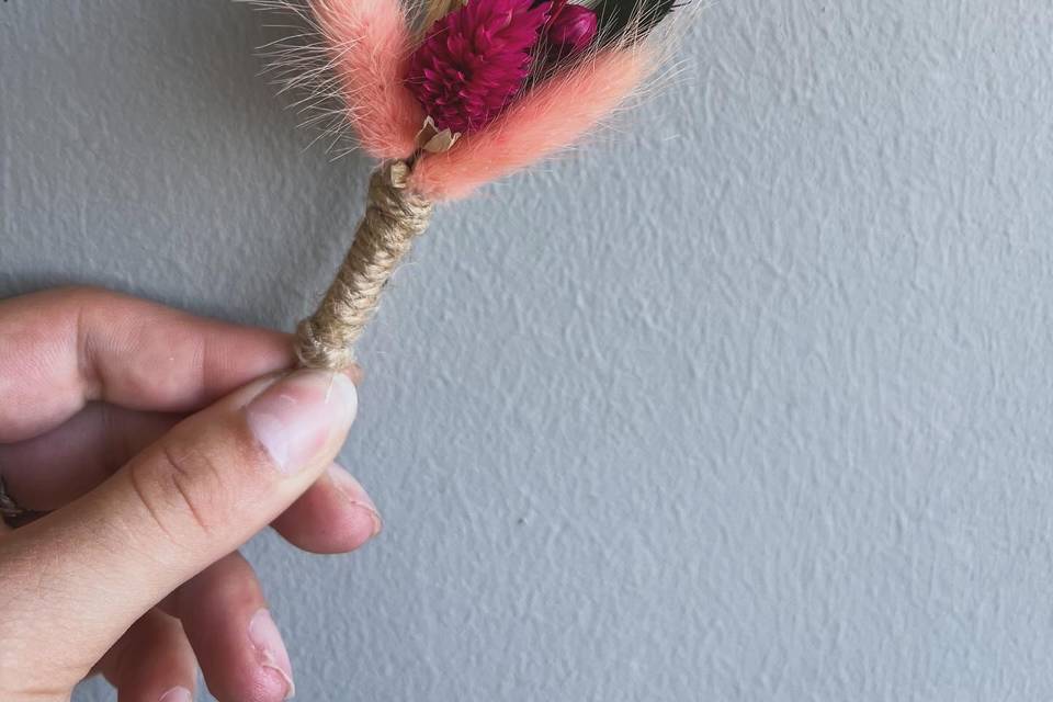 Boutonnière rose