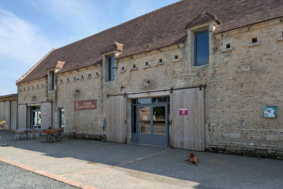 Extérieur nord salle La Grange