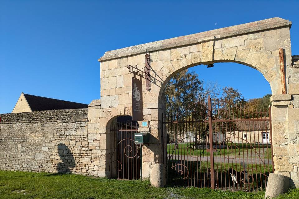 Entrée porche Ferme du Hôme