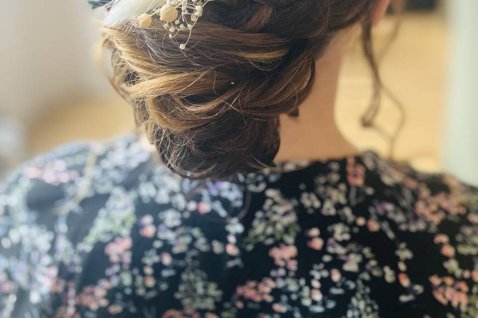 Broche et chignon