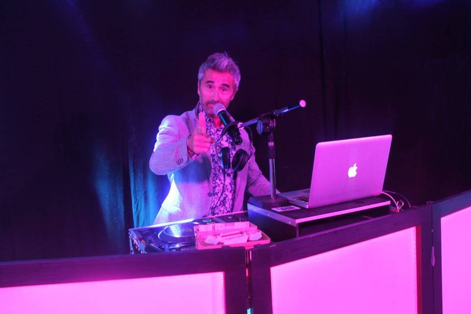 Dj Chris