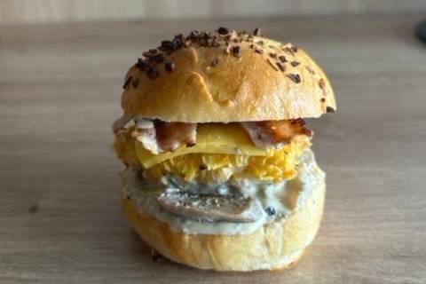 Burger poulet champignon