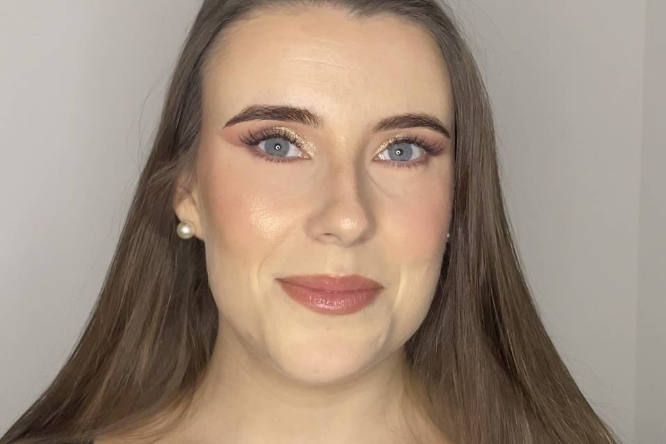 Glowwithanissa