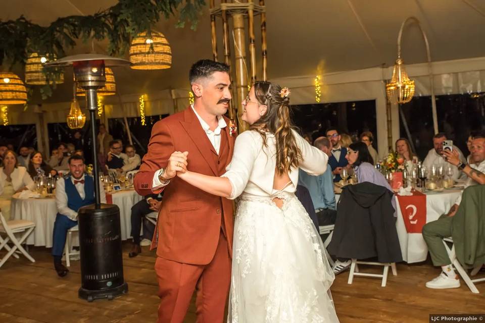 Mariés danse