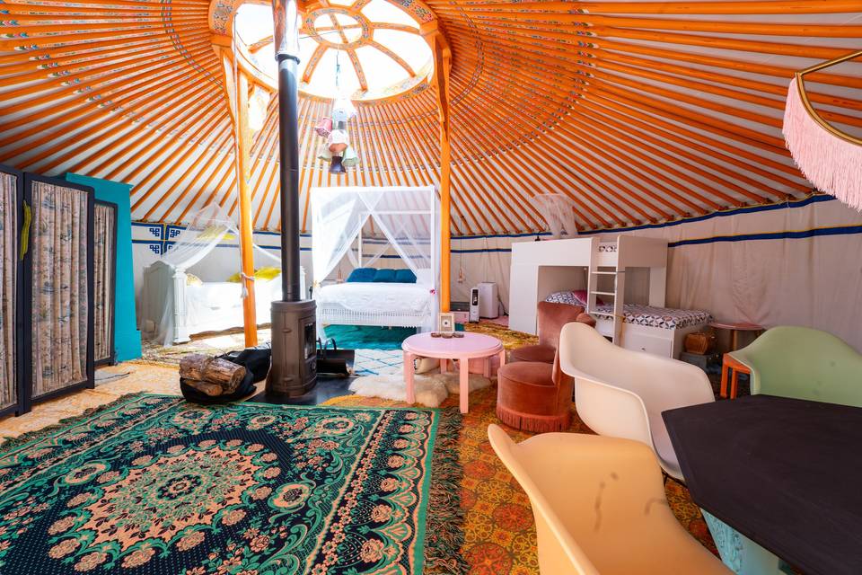Intérieur Yourte Salon à l_intérieur d_une yourte