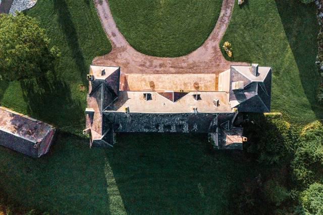 1612 LE CHATEAU