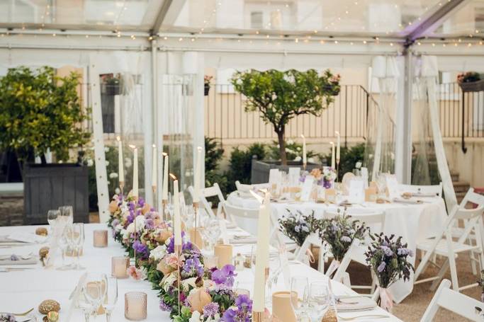 Chemin de table fleuri
