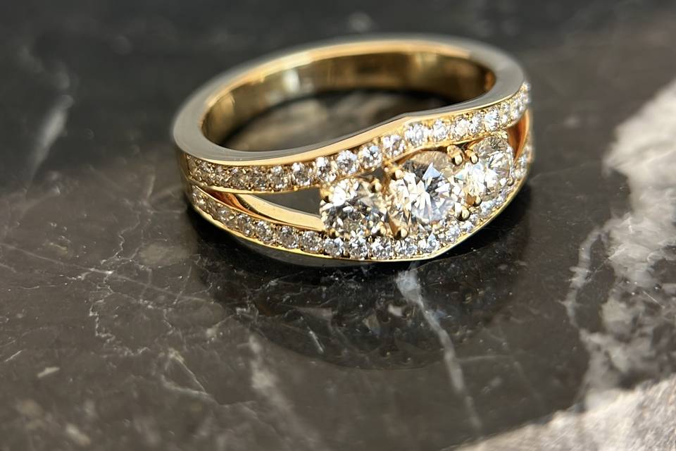 Bague fiacailles diamants