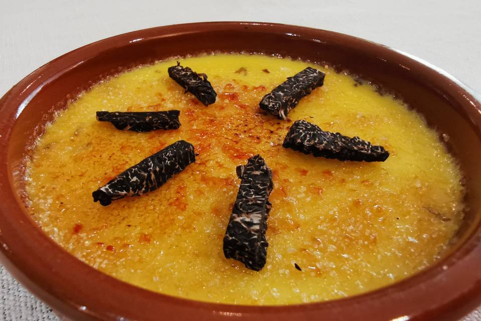 Creme brulée à la truffe noire