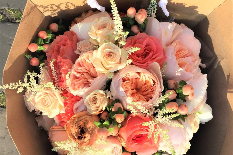 Bouquet de mariée pêche corail