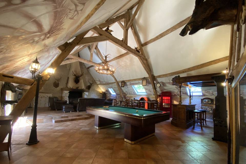 Salle de chasse grange