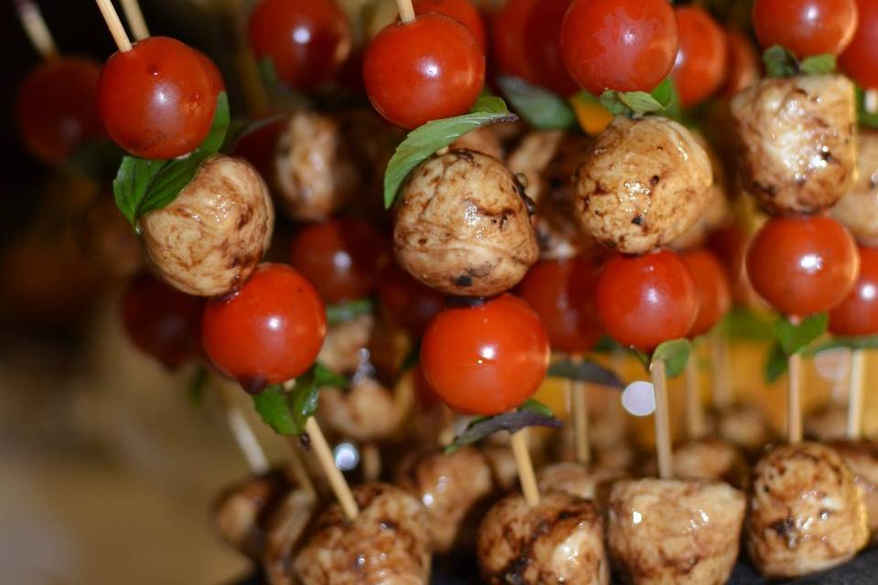 Brochette tomate basilic