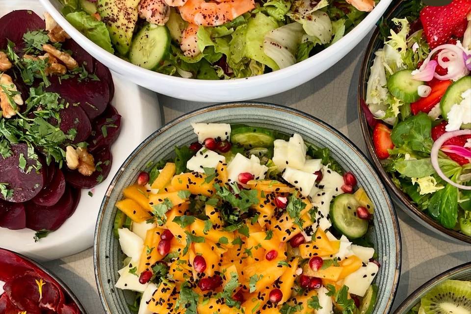 Salade fêta et fruits exotique