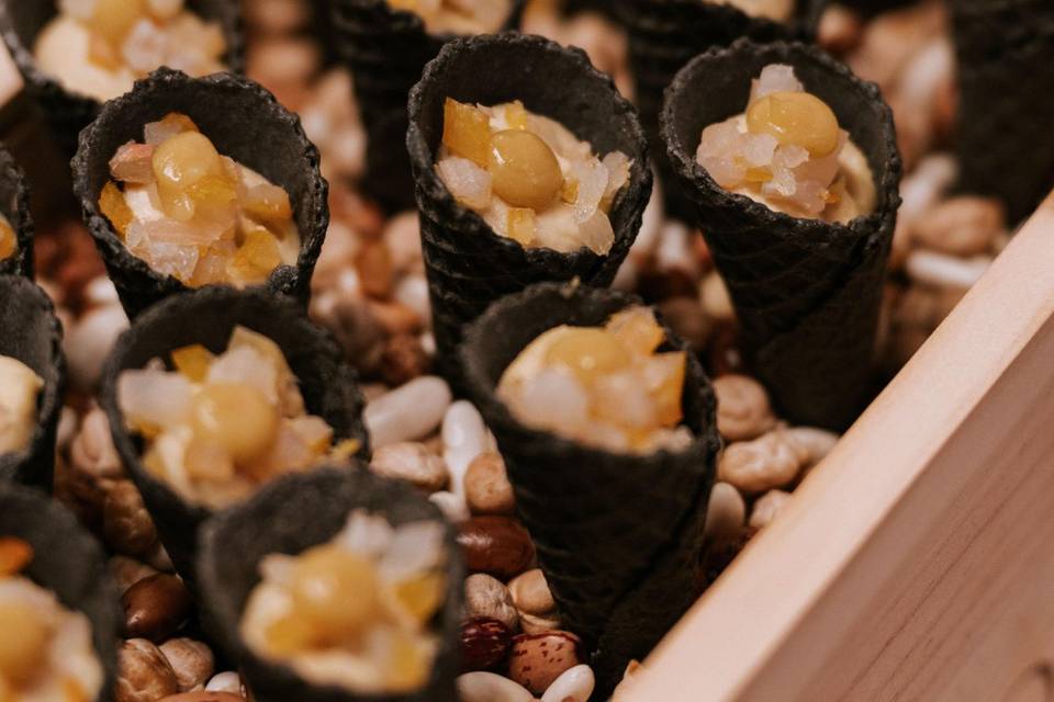 amuse_bouche_cornet_noir