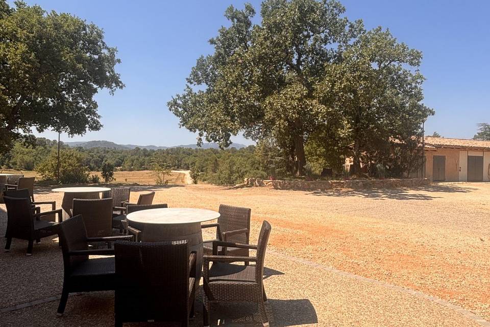 Terrasse d’entrée