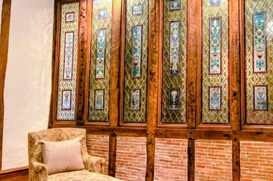 Glass suite