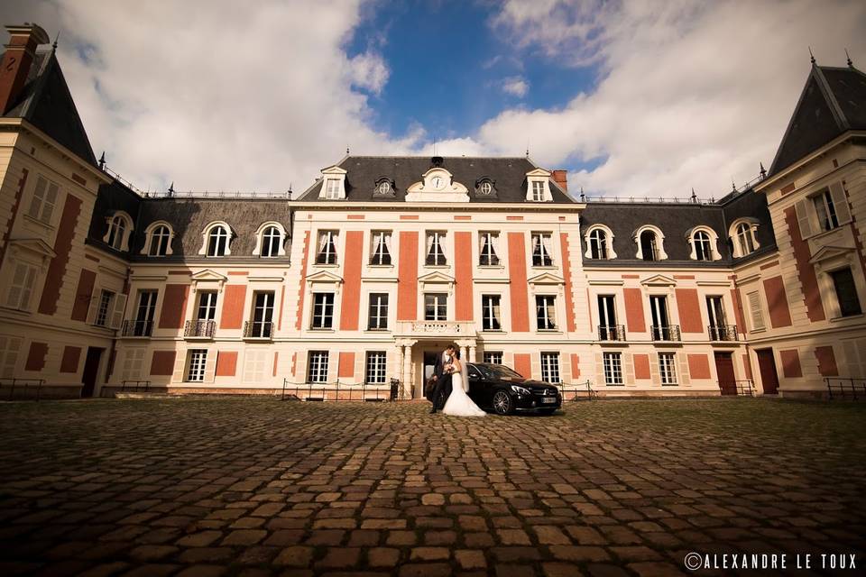 Cour pavée du château