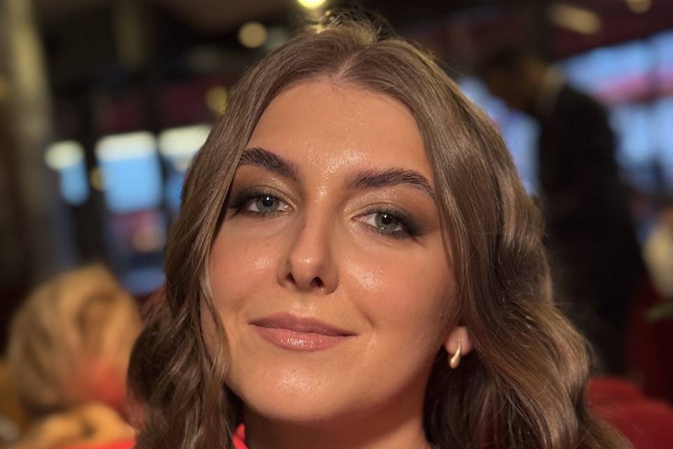 smoky eyes