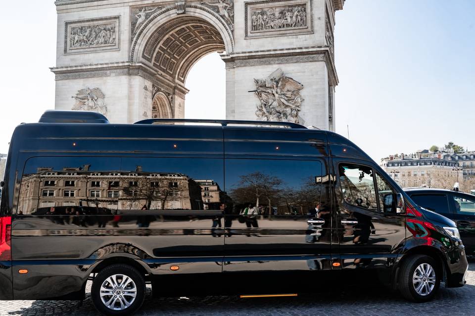 Minibus arc de triom