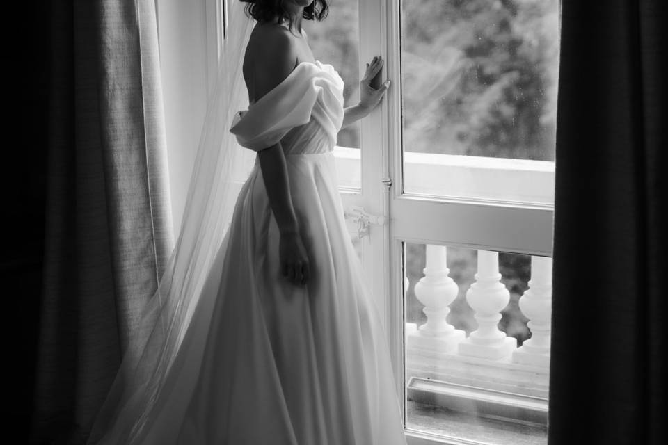 Robe de mariée en mikado et en