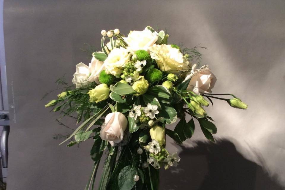 Bouquet de mariée retombant