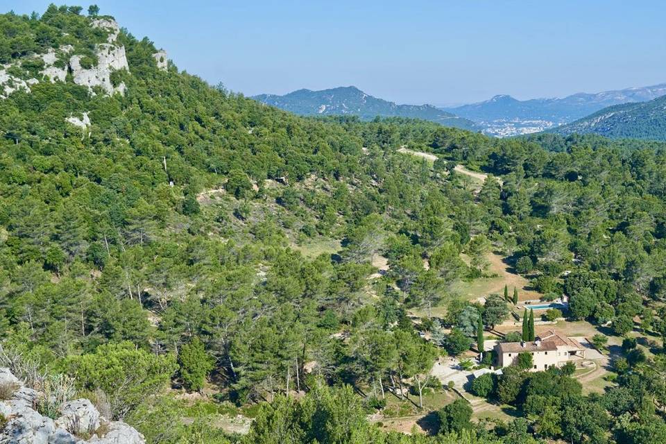 Au loin...Marseille...