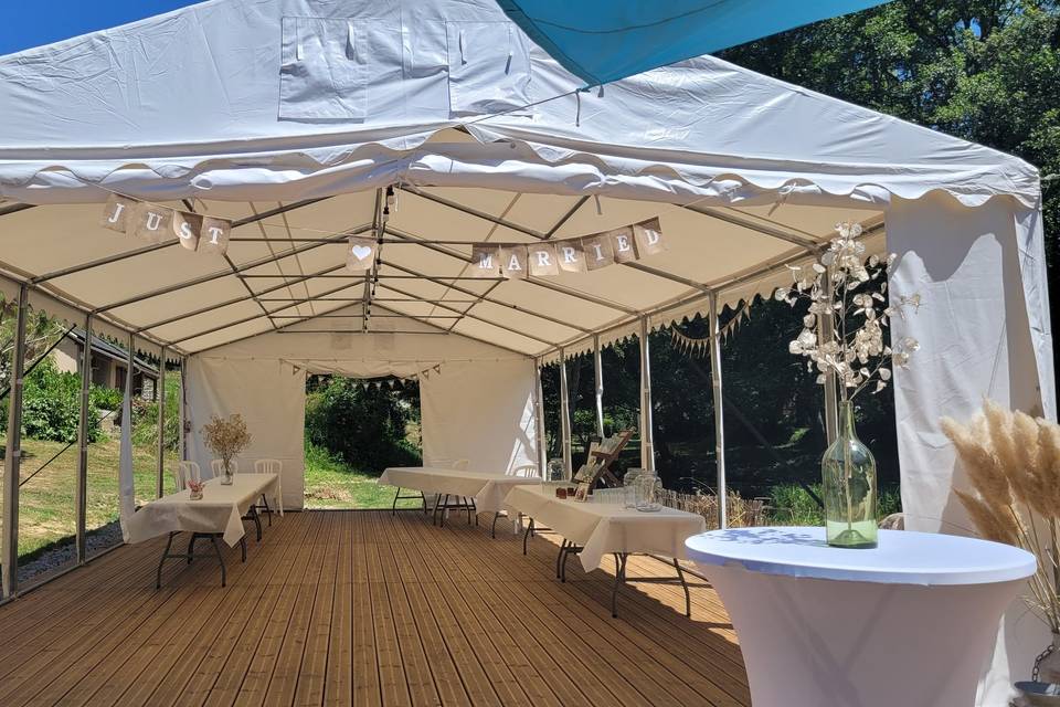 Chapiteau configuration vin d'