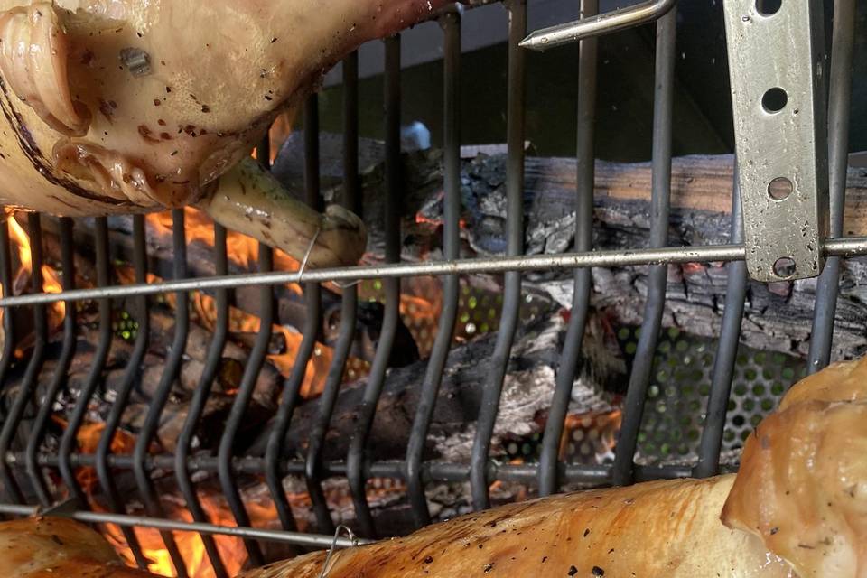 Cochon de lait à la broche