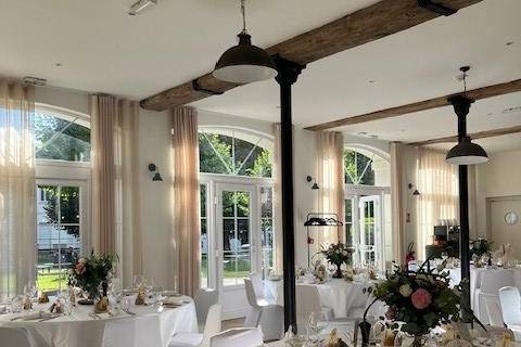 Salon 'Les Merisiers'