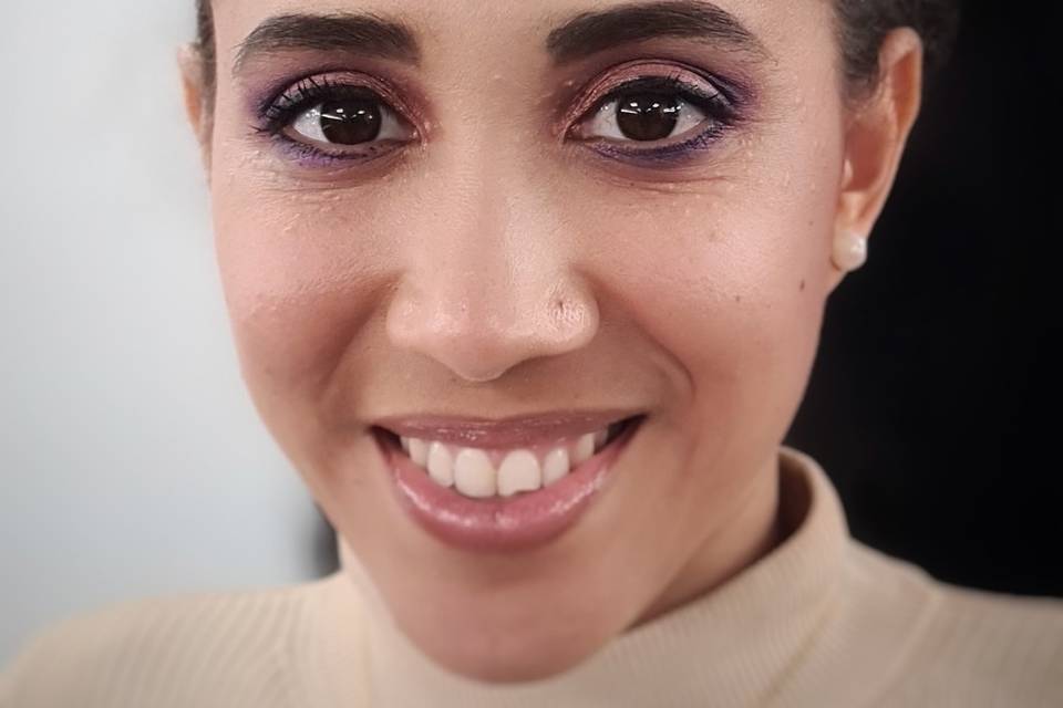 Purple make up