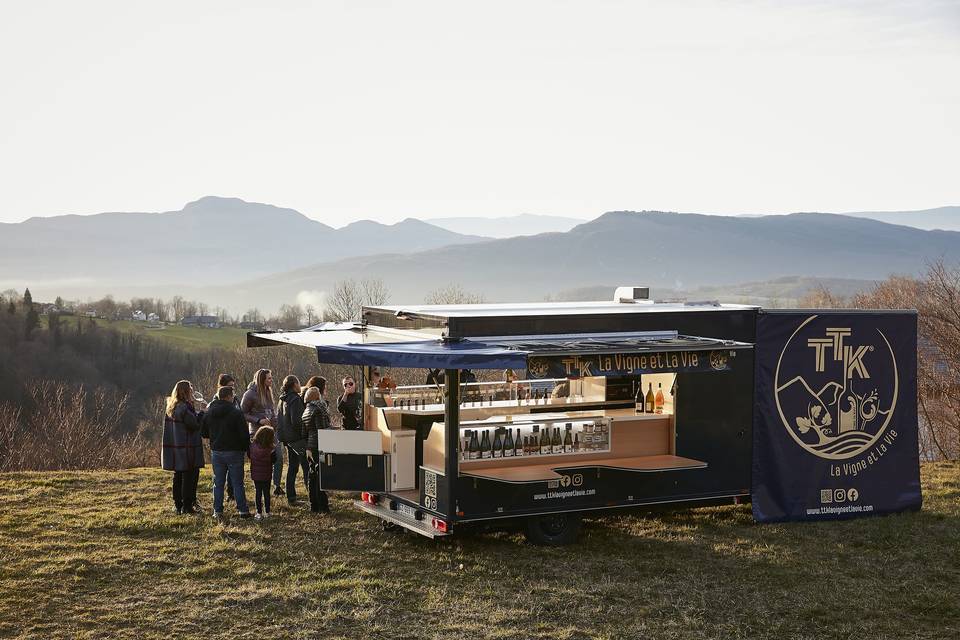 Ambiance Montagne Wine Truck