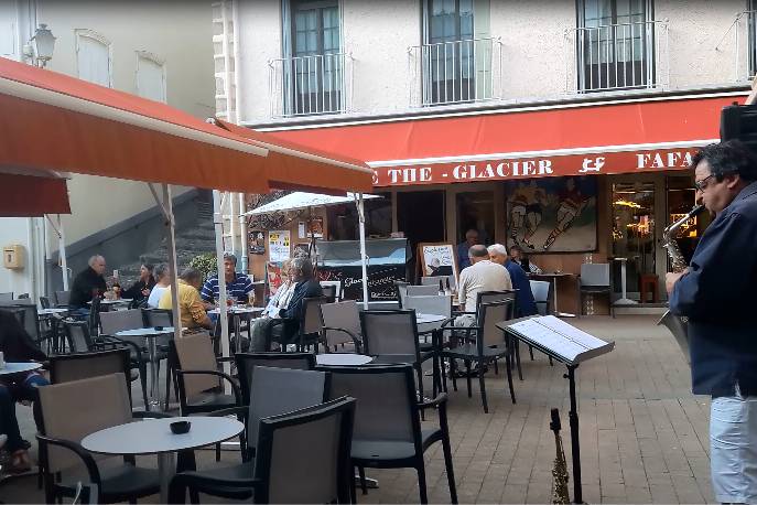 Concert bar
