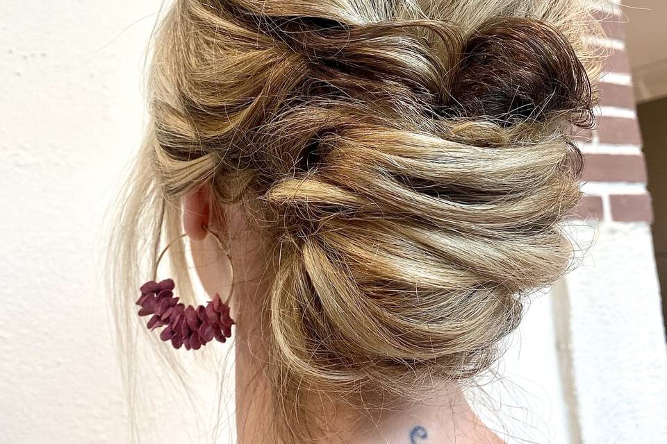 Chignon bas de nuque Boheme