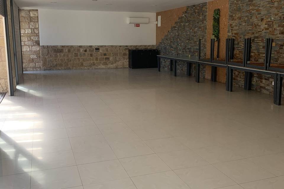Salle 100 m2