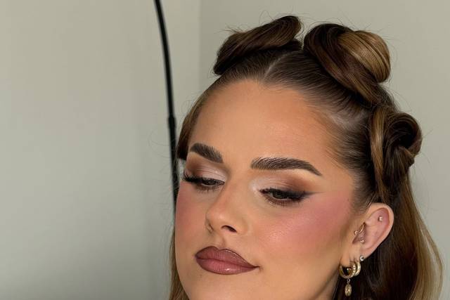 Makeup Artist By Anissa