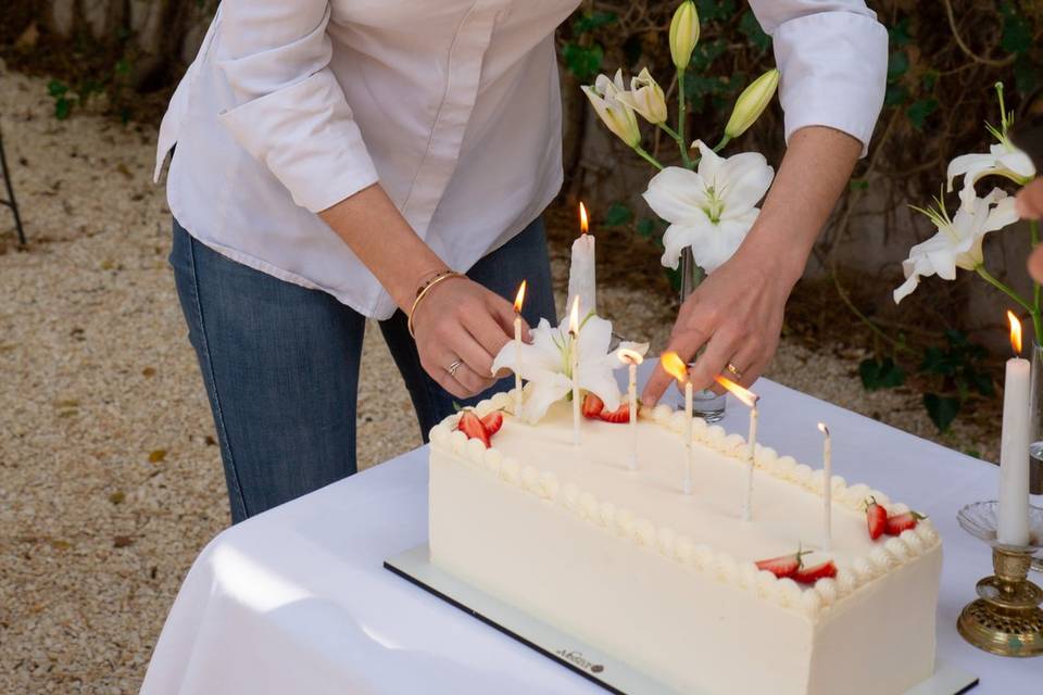 Long wedding cake