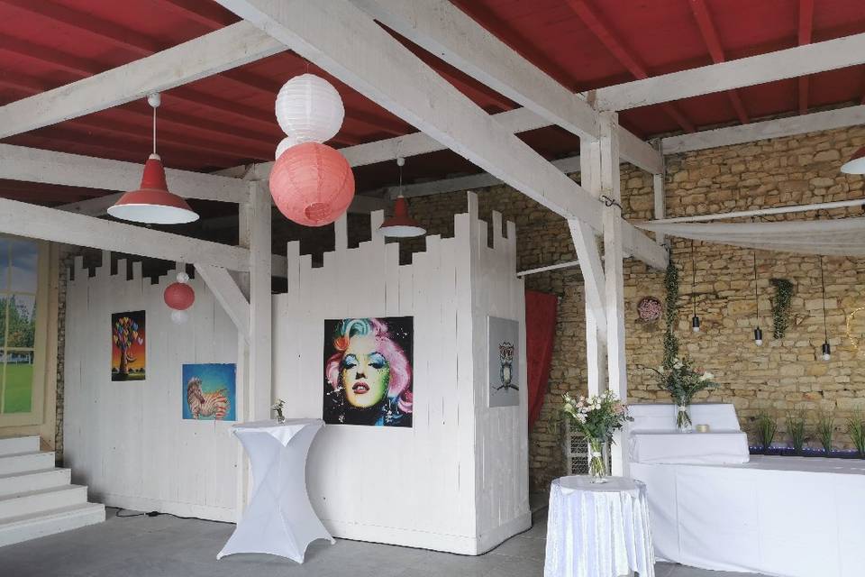 Espace couvert pour cocktail